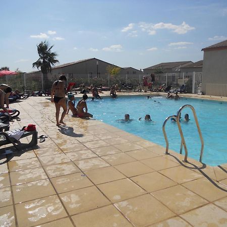 Appartement 4 Personnes 541 Les Jasses De Camargue Gallargues-le-Montueux Luaran gambar